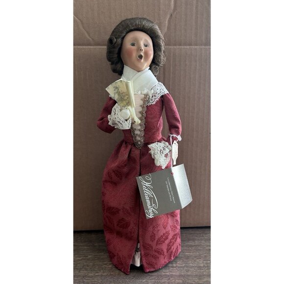 Byers Choice Retired 2005 Excl Williamsburg Grand Illuminations Woman with Fan - Picture 1 of 9